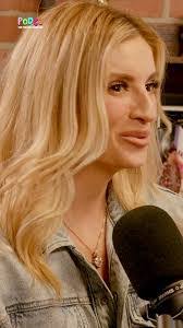 Anne Vanderpool's Instagram, Twitter & Facebook