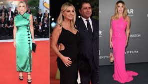 Italian tv host paola ferrari has denied claims she was not wearing underwear while hosting euro 2020 television coverage as a clip of her switching legs during the show went viral. Euro 2020 Paola Ferrari As Sharon Stone She Jokes Looks That Don T Go Unnoticed