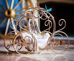 Consulta una amplia gama de mesas de centro de todos los estilos, muy útiles y decorativas para tu salón. Fiesta Xv Anos Inspirada La Cenicienta 2 Jpg 564 461 Pixels Cinderella Wedding Theme Cinderella Quinceanera Themes Themed Wedding Decorations