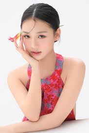 Top 5 Famous Vietnamese Celebrities Born in 2000