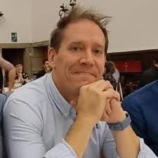 ALBERTO FERNANDEZ COSTALES