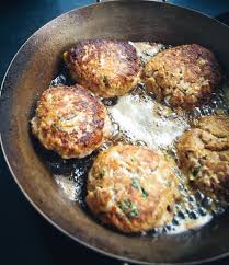 Omas Frikadellen Rezept Frikadellen Selber Machen Rezept In 2020 Rezepte Mit Frikadellen Omas Frikadellen Frikadellen Selber Machen