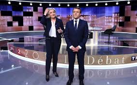 Un français sur trois est prêt à voter pour marine le pen à la prochaine élection présidentielle. Presidentielle 2022 Un Sondage Donne Macron Et Le Pen Au Coude A Coude Au Premier Tour