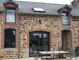 Et changer les fenêtres fait partie des travaux à faire en priorité pour améliorer la performance énergétique du logement. Renovation De Portes Et Fenetres Aluminium A Chavagne 35