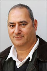 Playwright-Actor Ayub Khan Din Takes Over Leading Role of Bunty Berman  Presents… Off-Broadway