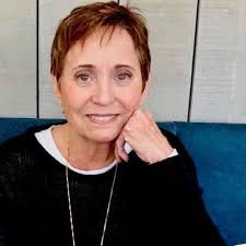 Kathy Fields Lander (@KFLInYourDreams)