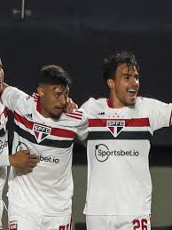 Juanfran, diego costa, bruno alves e reinaldo; Wp48gothwzaiim