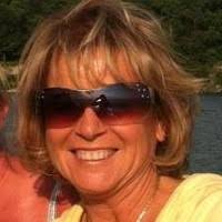 300+ perfiles de «Connie»