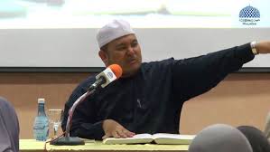 Masjid nabawi merupakan masjid kedua paling suci dalam perspektif islam selepas masjidil haram. Imam Besar Masjid Negeri Selangor Meninggal Dunia Semasa Mstar