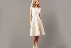 Umstands brautkleid 100 elegant und feminin. Diamonds By Lilly Kurze Brautkleider Fur Das Standesamt Kleid Hochzeit Braut Outfit Hochzeit