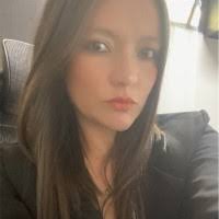 500+ perfiles de «Neida»