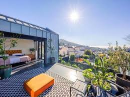 Traders from in and around cape town gather together in an exquisite, historical building to cook up a storm! Fall In Love 7 Absolutely Gorgeous Cape Town City Bowl Homes Market News News