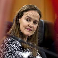 Obama benoemt Carter tot minister van Defensie