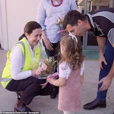 Annastacia palaszczuk (/ˈpæləʃeɪ/ (listen), polish: Queensland Premier Annastacia Palaszczuk Talks Endometriosis Miscarriage And Looking For Love Daily Mail Online