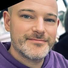 Leo Singleton's Instagram, Twitter & Facebook