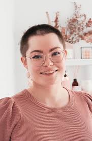 I lost my glasses somewhere in the area of the Botanical garden , near  Schönbrunn. I looked for them and did not find them. Do you know where I  can ask, by