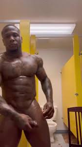 Thick muscle dilf - ThisVid.com