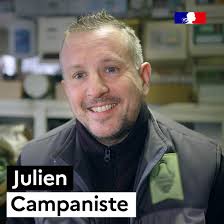 Camille, archéologue