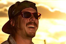 Moira Jones's Instagram, Twitter & Facebook