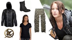 The evolution costum of katnis everdeen in the hunger games franchise movie. Katniss Everdeen Costume Carbon Costume Diy Dress Up Guides For Cosplay Halloween