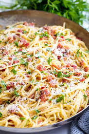 Authentic Pasta Carbonara Recipe Italian Pasta Recipes Carbonara Pasta Pasta Dishes