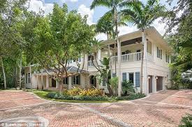We sold our house for bitcoin. Bitcoin Real Estate Luxury Miami Mansion Sold For 455 Bitcoin