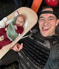 Robin Ehrlich's Instagram, Twitter & Facebook