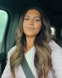 Alexis Erwin's Instagram, Twitter & Facebook