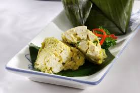 Beri 1 buah daun salam, rapikan dg tusuk lidi atau dilipat saja kebawah. Mau Membuat Pepes Tahu Rebon Yang Mantap Cukup Ikuti 3 Langkah Mudah Ini Saja Semua Halaman Sajian Sedap