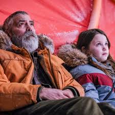 Phudo movie jab unko pata hai ki wo bas marega hi to bolana kaon ya to badle main wo kuch treasure ya koi wish puri karne ki takat de yehi story unki her alternate movie ki hoti hai. The Midnight Sky Review Beardy George Clooney Marooned In Bland Cosmic Yarn Film The Guardian