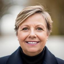 Blink twice if you've been forced to post about a company award.