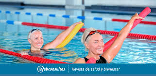 Tener en cuenta la preferencia musical de los mismos para propiciar un ambiente agradable y acogedor. 7 Ejercicios En El Agua Adecuados Para Adultos Mayores