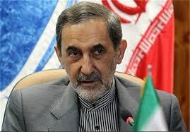 علی‌اکبر ولایتی در راهپیمایی ۲۲ بهمن حضور یافت