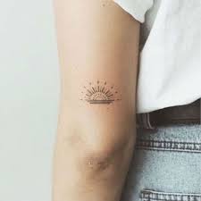 Tatouage Arriere Bras Plus De 70 Idees De Tatouages Discrets Landscaping Landscaping En 2020 Tatouage Discret Petit Tatouage Unique Discret Tattoo