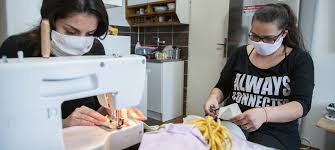 There is no one perfect statistic to compare the outbreaks different countries have experienced during this pandemic. Covid 19 Czech Roma Community Faces Up To Mask Challenge Un News