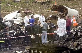 Der gondoliere, der in einen tödlichen unfall auf dem canale grande in venedig verwickelt war, stand offenbar unter drogen. Vor 20 Jahren Mythos Concorde Wie Der Superflieger Zerschellt Panorama Stuttgarter Zeitung
