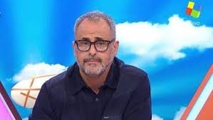 Jorge rial is a journalist and television presenter. Internaron A Jorge Rial Notife