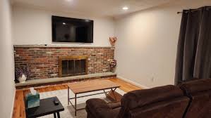 Clay-Bright room with TV for travel professional