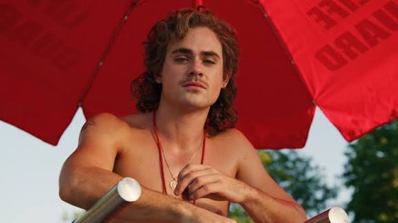 Dacre Montgomery revela condição para entrar no MCU e comenta futuro dos super-heróis