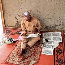 Tirkashi matan hausawa na instagram sun fara haukacewa kalli daukar hoto a saman rufin gidajensu. Hausawa Wikiwand