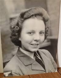 Royal Greenwich marks VE Day 75