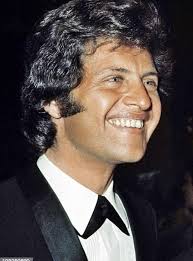 JOE DASSIN (1970) Oh, his sublime smile!