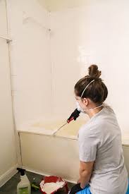 Do you paint a bathtub tutorial excel. How To Paint Your Bathtub Yes Seriously Love Renovations