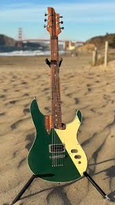 Rock Fudge Guitars Coastliner built by Ben Brook (in 1 week!),  📸:@bbrook154, #rockfudge #rockfudgeguitars #guitarsofinstagram  #boutiqueguitars #luthier #guitar #multiscale #fannedfret #extendedrange ...