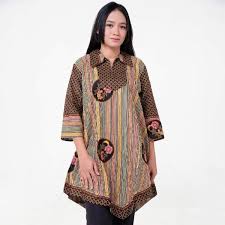 Hadirnya baju batik kombinasi dengan berbagai desain menarik membuat penampilan semakin trendi. Model Baju Santriwati Nusagates