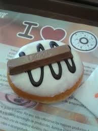 Enjoy every moment with dunkin' donuts, the world's leading baked goods and coffee chain. Donut Kitkat Bild Von Dunkin Barcelona Tripadvisor