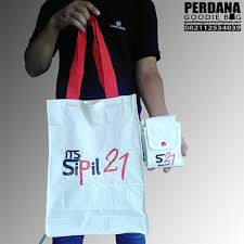 Siap mewujudkanproses branding anda melalui goodie bag. 8 Goodie Bag Blacu Ideas Goodie Bags Bags Tote Bag