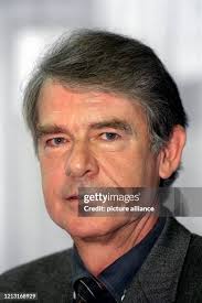 Wolf Singer, Direktor des Frankfurter Max-Planck-Instituts für... News  Photo