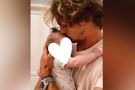 Alexander zverev is guaranteed at least a silver medal zverev became a father on march 11, 2021 when his baby daughter with patea was born. Alexander Zverev Tennis Pro Alexander And Model Brenda Reunited Now He S Looking After The Baby Together Archysport
