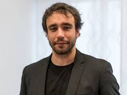 Entrevista a Jesús Matos Larrinaga, autor de Buenos días, alegría